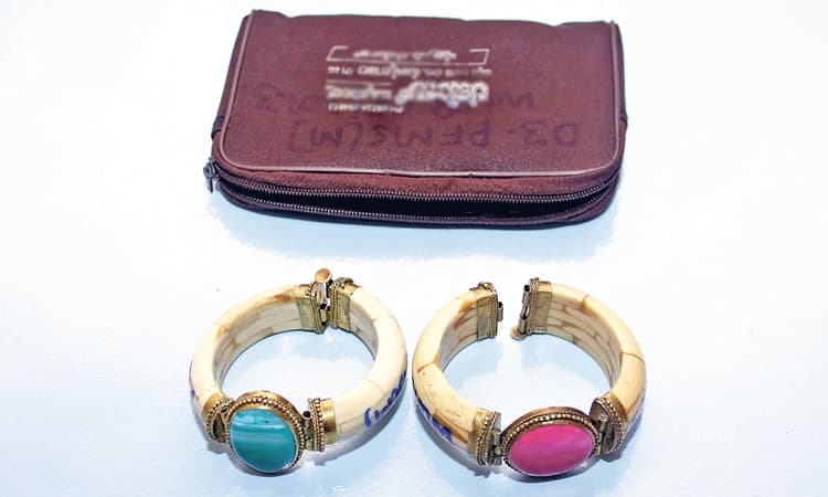 ಮಡಿಕೇರಿ: ಆನೆ ದಂತದ ಆಭರಣ ಮಾರಾಟ ಯತ್ನ… ಓರ್ವನ ಸೆರೆ