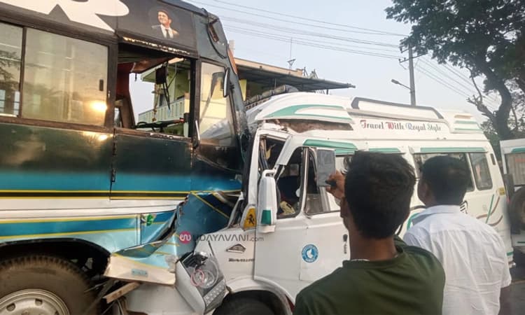 ಕುಣಿಗಲ್: ನಿಂತಿದ್ದ ಬಸ್ ಗೆ ಟಿಟಿ ಢಿಕ್ಕಿ ; ಇಬ್ಬರು ಸಾವು, ಹಲವರಿಗೆ ಗಾಯ