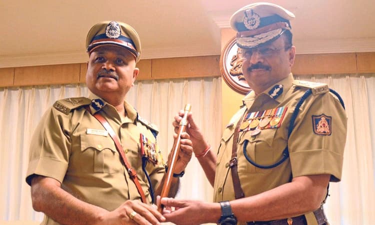 ಡಿಜಿ-ಐಜಿಪಿಯಾಗಿ ಆಲೋಕ್‌ ಮೋಹನ್‌ ಅಧಿಕಾರ ಸ್ವೀಕಾರ