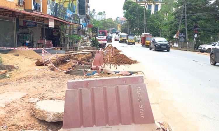 ಮಳೆಗಾಲ ಸನ್ನಿಹಿತ; ಪ್ರಗತಿಯ ಕಾಮಗಾರಿ ಆಗಬೇಕಿದೆ ಪೂರ್ಣ