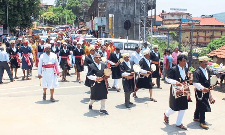 ಮಡಿಕೇರಿ: ವೈವಿಧ್ಯಮಯ ಕೊಡವ ಯುವ ಮೇಳ