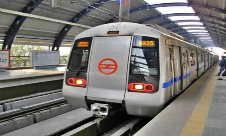 Delhi Metro: ಮಫ್ತಿ ಪೊಲೀಸರ ಗಸ್ತು: ಡಿಸಿಪಿ ಜಿತೇಂದ್ರ ಮಣಿ