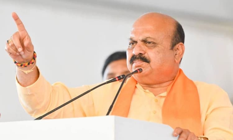 ಆರ್ ಎಸ್ಎಸ್ ಕಚೇರಿಗೆ ಭೇಟಿ ನೀಡಿದ ಹಂಗಾಮಿ ಸಿಎಂ ಬೊಮ್ಮಾಯಿ