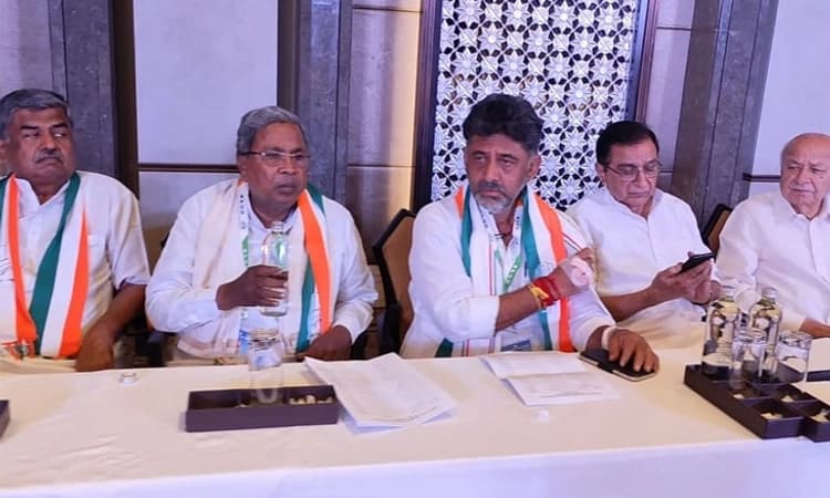 ಅನುಭವಿಗಳ ಸಂಪುಟ ರಚನೆ: 33 ಸಚಿವ ಸ್ಥಾನಕ್ಕೆ 53 ಮಂದಿ ಲಾಬಿ