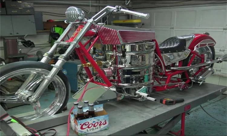 ಬಿಯರ್‌ನಿಂದ ಚಲಿಸುವ ಬೈಕ್‌!