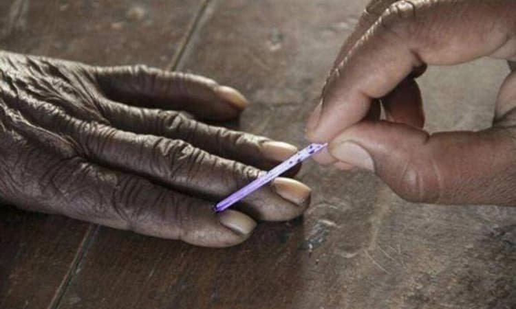 ಮತದಾನ ಮಾಡಿ ಬಂದ ಬಳಿಕ ಕೊನೆಯುಸಿರೆಳೆದ ವೃದ್ದರು!