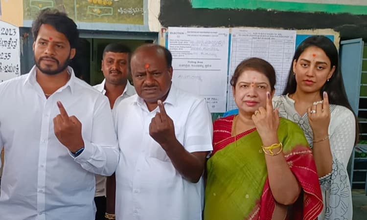 Karnataka Polls ಹಣದ ಕೊರತೆಯಿಂದಾಗಿ ನಮಗೆ ಹಿನ್ನಡೆಯಾಗಿದೆ: ಕುಮಾರಸ್ವಾಮಿ ಬೇಸರ