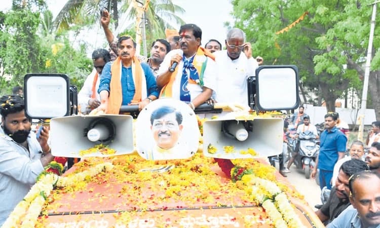 ಬೀಳಗಿಯಲ್ಲಿ ನಿರಾಣಿ ರೋಡ್‌ ಶೋ