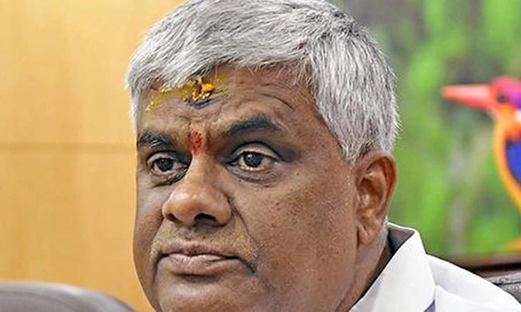 ಬಿಜೆಪಿ ಅಭ್ಯರ್ಥಿಯಿಂದ ಮತ ಖರೀದಿ ಯತ್ನ