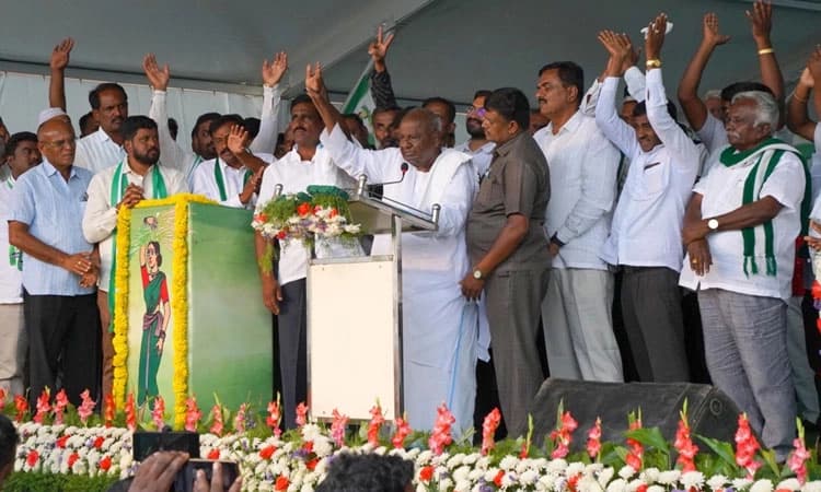 ಕರ್ನಾಟಕದಲ್ಲಿ ಬಿಜೆಪಿ ಶಕ್ತಿ ಕುಂದಿದೆ, ಮೋದಿ ರೋಡ್ ಶೋಗೆ ಮಾಜಿ ಪ್ರಧಾನಿ ದೇವೇಗೌಡ ಲೇವಡಿ