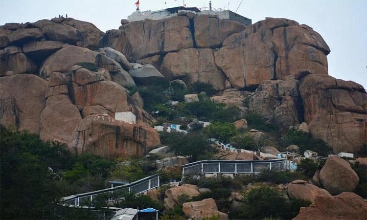 ಗಂಗಾವತಿಯಲ್ಲಿ ಅಂಜನಾದ್ರಿ ಜಪ