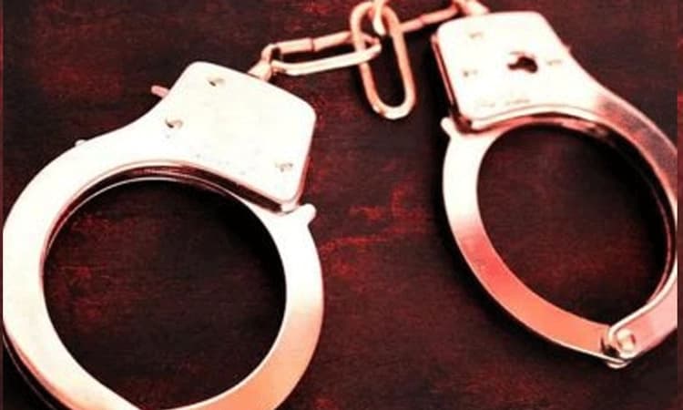 8.60 ಕೆಜಿ ಶ್ರೀಗಂಧ ಕಳ್ಳ ಸಾಗಣೆ ಯತ್ನ