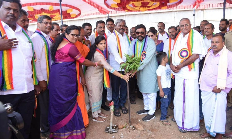 ರೈತನ ಕಷ್ಟ ಪರಿಹರಿಸುವುದು ಸರ್ಕಾರದ ಕರ್ತವ್ಯ