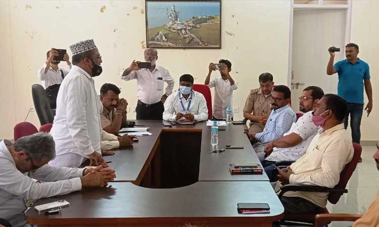 ರಮ್ಜಾನ್ ಹಬ್ಬ: ಭಟ್ಕಳದಲ್ಲಿ ತಹಸೀಲ್ದಾರ್ ನೇತೃತ್ವದಲ್ಲಿ ಶಾಂತಿ ಸಭೆ