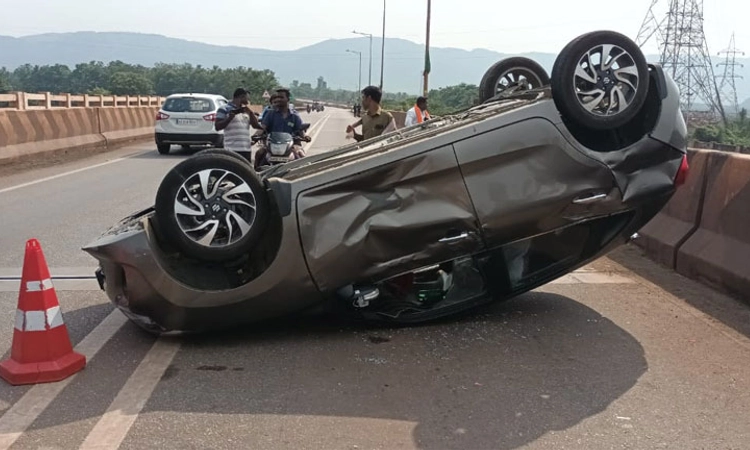 ಅಪಘಾತ: ಹೊಸಪೇಟೆ ಆಕಾಶವಾಣಿ ಮುಖ್ಯಸ್ಥ ಎಂ.ಎಸ್.ನಾಗೇಂದ್ರ ಪವಾಡ ಸದೃಶ ಪಾರು