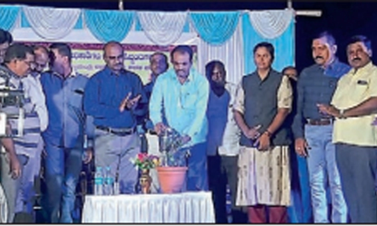 ಸಿಪಿಐ ರಮೇಶ ಹಾನಾಪುರಗೆ ಮುಖ್ಯಮಂತ್ರಿ ಚಿನ್ನದ ಪದಕ