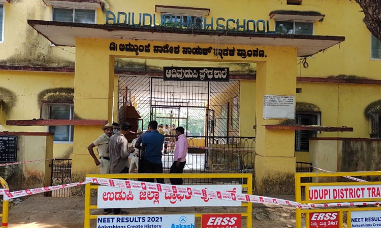 ಉಡುಪಿ: ಗುಂಡು ಹಾರಿಸಿಕೊಂಡು ಆತ್ಮಹತ್ಯೆಗೆ ಶರಣಾದ ಪೊಲೀಸ್ ಪೇದೆ!