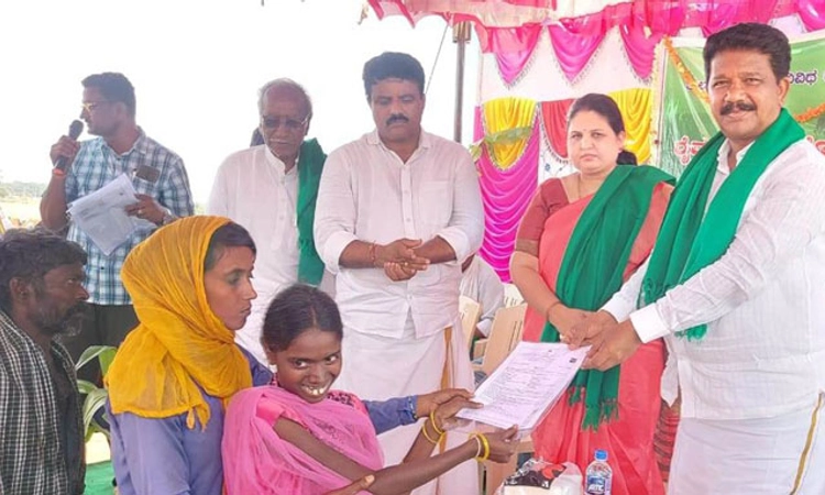 ಬೆಳೆ ವಿಮೆ ಸಮಸ್ಯೆ ಶೀಘ್ರ ನಿವಾರಣೆ