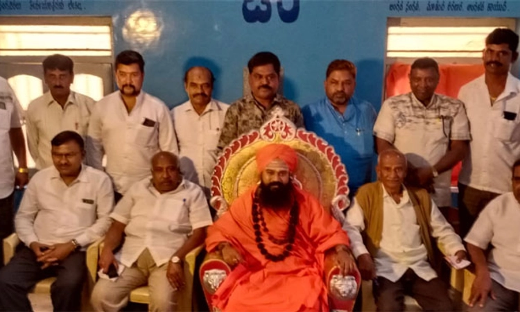 ಉಚಿತ ಸಾಮೂಹಿಕ ವಿವಾಹಕ್ಕೆ ನೋಂದಣಿಗೆ ಆಹ್ವಾನ: ಶ್ರೀವೀರಭದ್ರ ಶಿವಾಚಾರ್ಯಸ್ವಾಮೀಜಿ