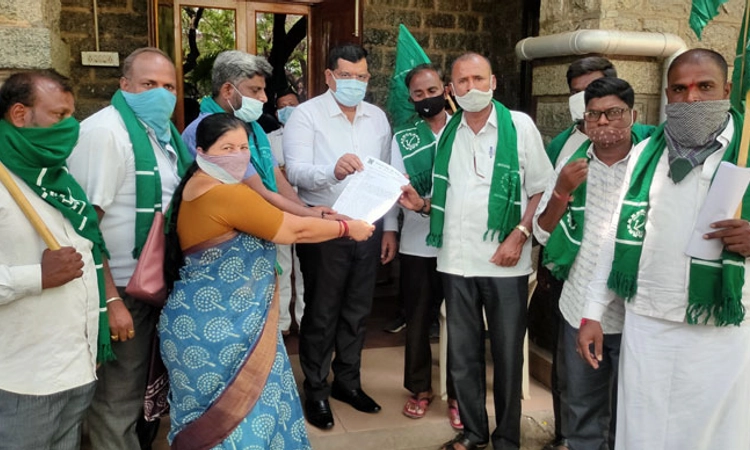 ಬೆಂಬಲ ಬೆಲೆಗೆ ರೈತರ ಬೆಳೆ ಖರೀದಿಸಿ