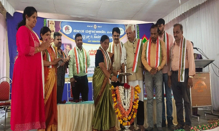 ಯಕ್ಷಗಾನ ವಿಶ್ವ ವಿದ್ಯಾಲಯವಿದ್ದಂತೆ: ಡಾ| ಹೆಗಡೆ