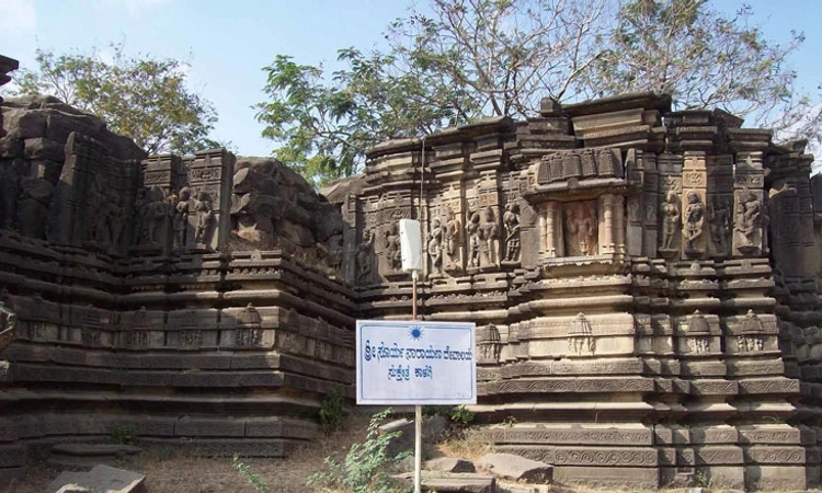 ಭಕ್ತರ ಕಾಮಧೇನು ನೀಲಕಂಠ ಕಾಳೇಶ್ವರ