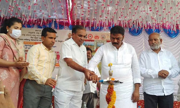 ಬಡವರಿಗೆ ಉತ್ತಮ ಚಿಕಿತ್ಸೆ ನೀಡಿದರೆ ಪುಣ್ಯ ಪ್ರಾಪ್ತಿ  