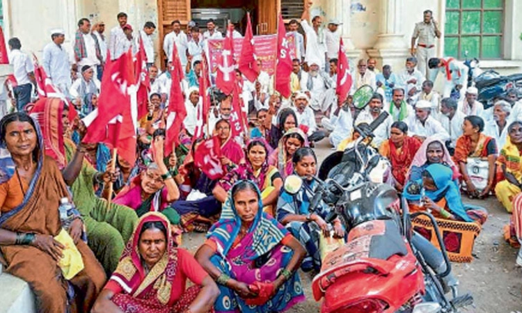 ಕರ್ನಾಟಕ ಪ್ರಾಂತ ರೈತ ಸಂಘದಿಂದ ಧರಣಿ
