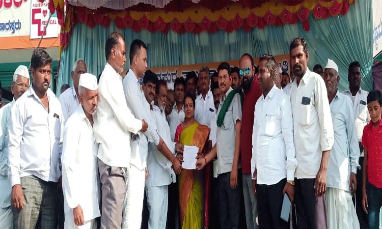 ತಾಲೂಕು ಹೋರಾಟಕ್ಕೆ ಉಮಾಶ್ರೀ ಬೆಂಬಲ