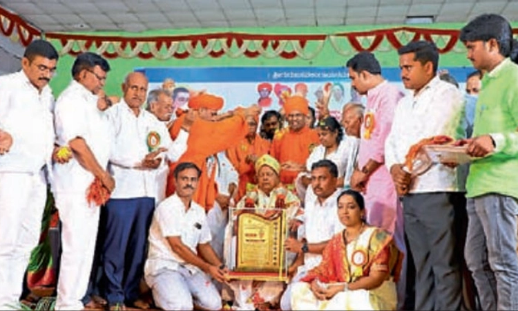 ಸಿದ್ದರಾಮಣ್ಣನ ಬಸವ ಸೇವೆ ವರ್ಣನೆಗೆ ಮೀರಿದ್ದು