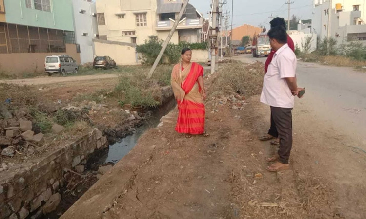 ಮಳೆಗಾಲಕ್ಕೂ ಮುನ್ನ ರಾಜಕಾಲುವೆ ಸ್ವಚ್ಛಗೊಳಿಸಿ