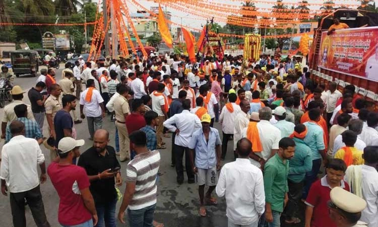 ಪಾಂಡವಪುರ: ಬಿಜೆಪಿಯಿಂದ ಅದ್ಧೂರಿ ಶೋಭಾಯಾತ್ರೆ