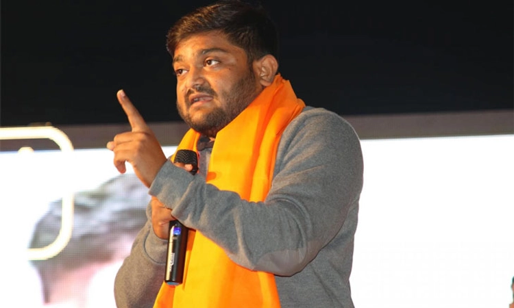 ‘ಹೆಮ್ಮೆಯ ಹಿಂದೂ’ : ಕಾಂಗ್ರೆಸ್ ಟೀಕಿಸಿದ ನಂತರ ಬಿಜೆಪಿ ಹೊಗಳಿದ ಹಾರ್ದಿಕ್ ಪಟೇಲ್ !