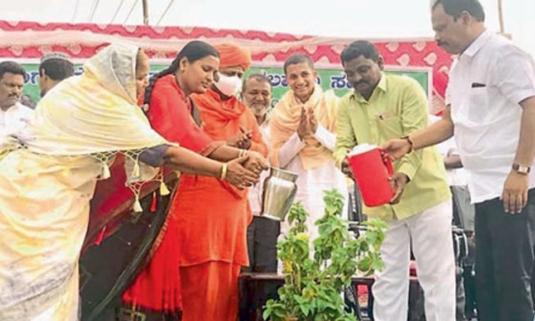 ಬಡವರ ಹಸಿವು ನೀಗಿಸುವುದು ಪ್ರತಿಯೊಬ್ಬರ ಕರ್ತವ್ಯ: ಕಂದಗಲ್ಲ