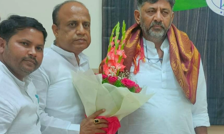 ಬಿಜೆಪಿ ಸರ್ಕಾರದ ವೈಫಲ್ಯ, ಕೋಮು ದ್ವೇಷ ಜನತೆಗೆ ತಿಳಿಸಿ : ಕಾರ್ಯಕರ್ತರಿಗೆ ಡಿಕೆಶಿ ಸಲಹೆ