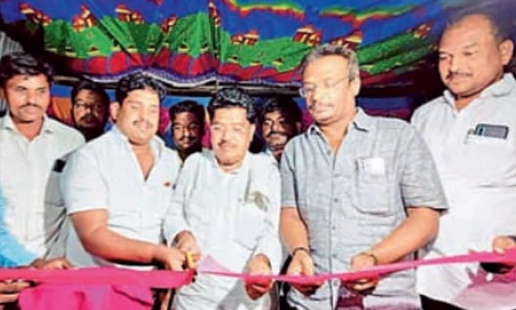 ಮರೆಯಾಗುತ್ತಿವೆ ದೊಡ್ಡಾಟ-ಸಣ್ಣಾಟ: ರಾಠೊಡ