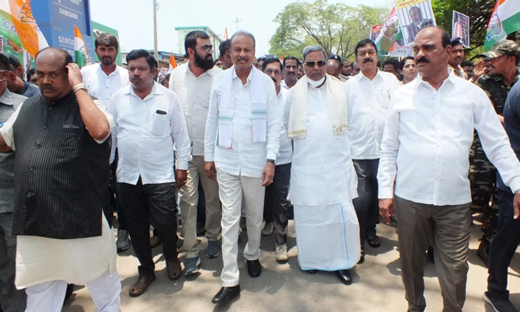 ನನ್ನ 45 ವರ್ಷದ ರಾಜಕೀಯ ಜೀವನದಲ್ಲಿ ಇಂತ ಭ್ರಷ್ಟ ಸರ್ಕಾರವನ್ನ ನೋಡಿಲ್ಲ : ಸಿದ್ದು ವಾಗ್ದಾಳಿ