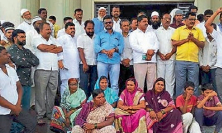 ಬೀದಿ ವ್ಯಾಪಾರಿಗಳಿಗೆ ಪರ್ಯಾಯ ವ್ಯವಸ್ಥೆ ಮಾಡಿ