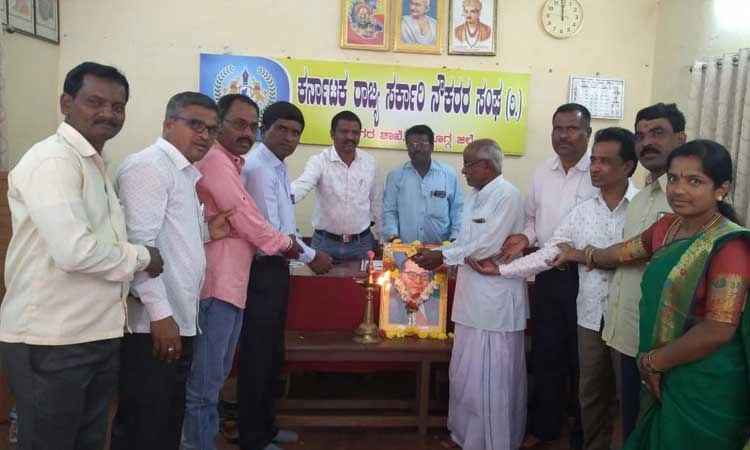 ಚನ್ನಯ್ಯ ಸಮಾಜದ ಸವಲತ್ತುಗಳು ಇತರರ ಪಾಲು: ಬಸವರಾಜ ದೊಡ್ಮನಿ ಆಕ್ರೋಶ