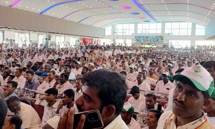ಶಿಡ್ಲಘಟ್ಟ: ಜೆಡಿಎಸ್ ಶಕ್ತಿ ಪ್ರದರ್ಶನ; ಜನತಾ ಜಲಧಾರೆ ಕಾರ್ಯಕ್ರಮದಲ್ಲಿ ಜನಸಾಗರ