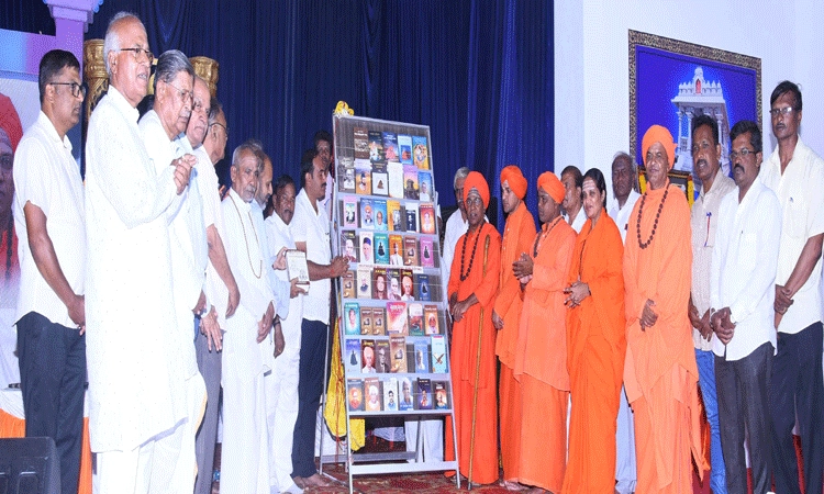 ತೋಂಟದ ಶ್ರೀ ಪುಸ್ತಕದ ಸ್ವಾಮೀಜಿ