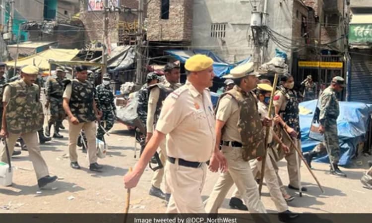 ದೆಹಲಿ ಹನುಮ ಜಯಂತಿ ವೇಳೆ ಕೋಮುಘರ್ಷಣೆ; 23 ಮಂದಿ ಬಂಧನ, ಕಠಿಣ ಕ್ರಮದ ಎಚ್ಚರಿಕೆ