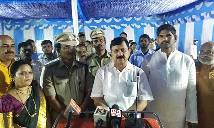ಕಂಪ್ಲಿ ಪೊಲೀಸ್‌ ಠಾಣೆ ಕಟ್ಟಡ ನಿರ್ಮಾಣಕ್ಕೆ ಶಂಕುಸ್ಥಾಪನೆ