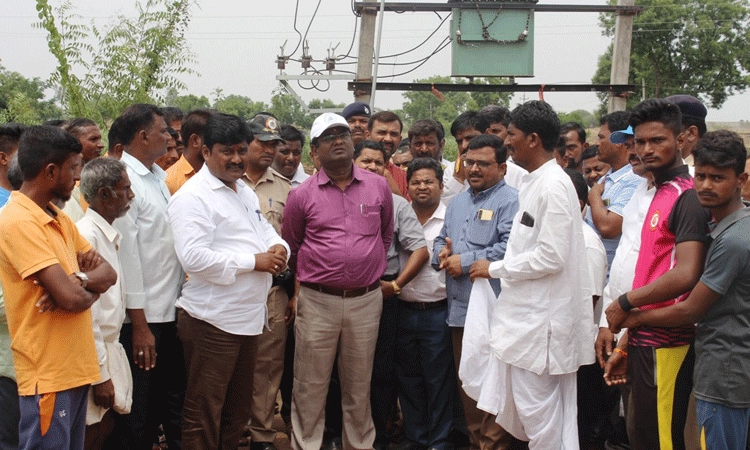 ಮನ್ನಿಕಟ್ಟಿ ಕೆರೆ ಪುನಶ್ಚೇತನಕ್ಕೆ ಕ್ರಮ: ಡಿಸಿ ರಾಜೇಂದ್ರ