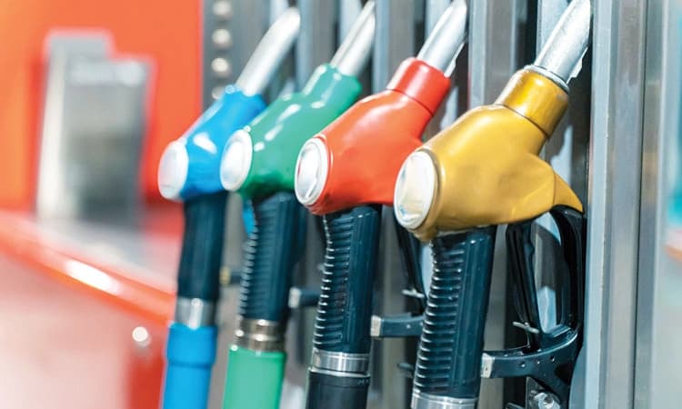 ಬೆಲೆಯೇರಿಕೆ ಎಫೆಕ್ಟ್: ಇಂಧನ ಮಾರಾಟ ಕುಸಿತ