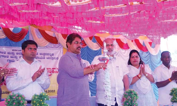 ಜನರ ಸಮಸ್ಯೆಗೆ ಸಾಮಾಜಿಕ ನ್ಯಾಯ ಒದಗಿಸುವುದು ಗ್ರಾಮವಾಸ್ತವ್ಯದ ಉದ್ದೇಶ: ಆರ್.ಅಶೋಕ್
