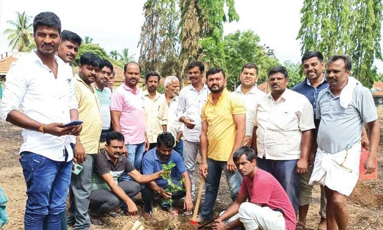 ಐತಿಹಾಸಿಕ ದೇವಾಲಯ ಸಂರಕ್ಷಿಸಲು ಆಗ್ರಹ