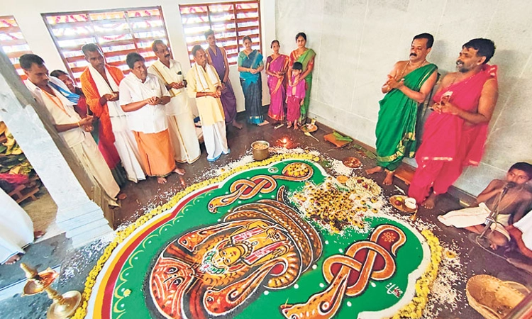 ಆಶ್ಲೇಷಾ ಬಲಿ, ಮಹಾ ಅನ್ನಸಂತರ್ಪಣೆ, ಚತುಃಪವಿತ್ರ ನಾಗಮಂಡಲೋತ್ಸವ ಸಂಪನ್ನ