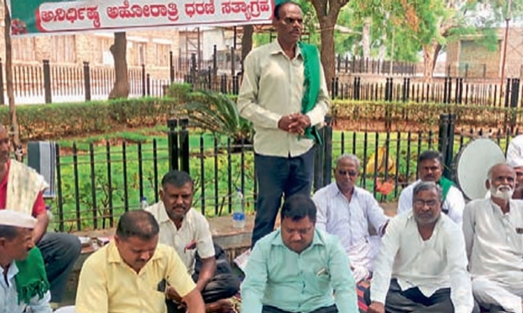 ಕಾಲುವೆಗೆ ನೀರು ಹರಿಸಲು ಕ್ರಮ ಕೈಗೊಳ್ಳಿ