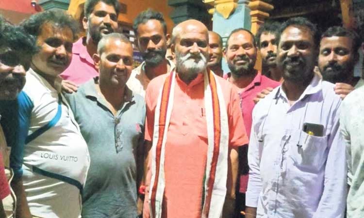 ಗಂಗೊಳ್ಳಿಗೆ ಒಂದು ದಿನ ಮೊದಲೇ ಆಗಮಿಸಿದ ಮುತಾಲಿಕ್‌